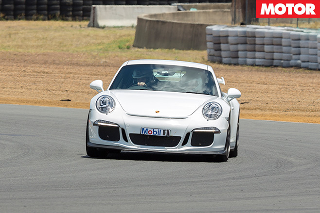 Porsche 991 gt3driving