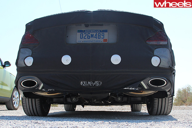 Genesis -G7-rear -exhaust