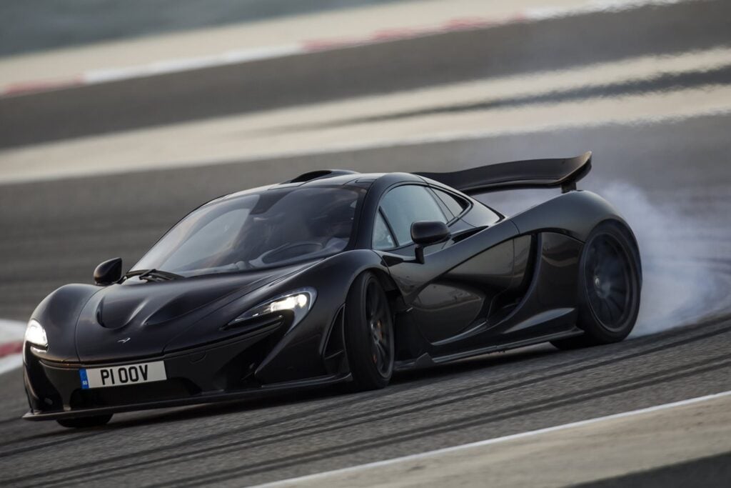 McLaren makes a profit in 2016 main