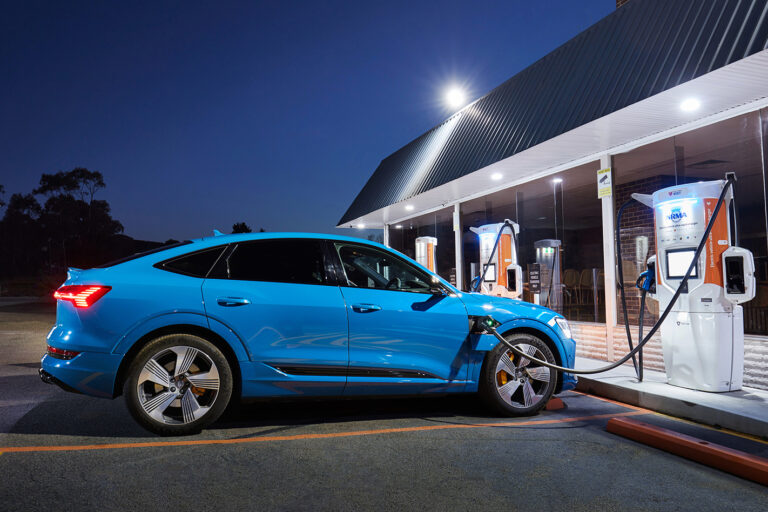 Audi e-tron chargefox