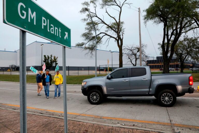 UAW strike GM 2019