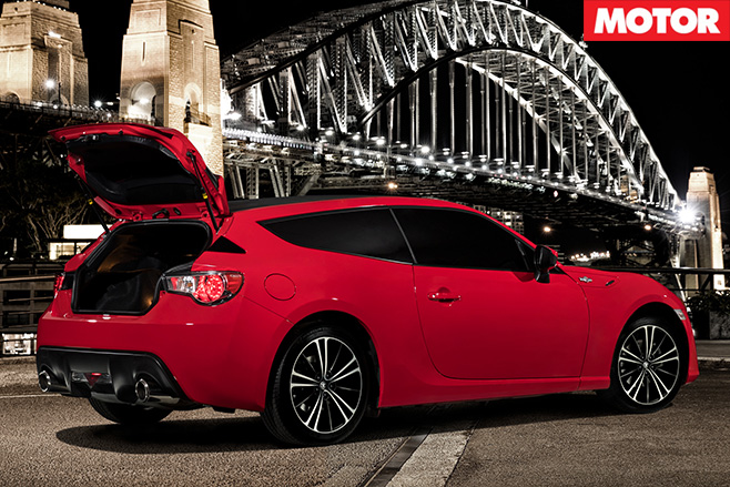 Toyota 86Shooting Brake boot open