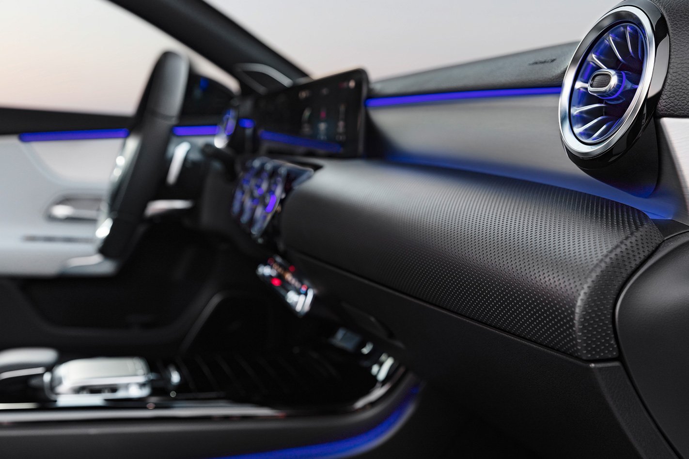 2018-Mercedes-Benz-A-Class-dashboard.jpg