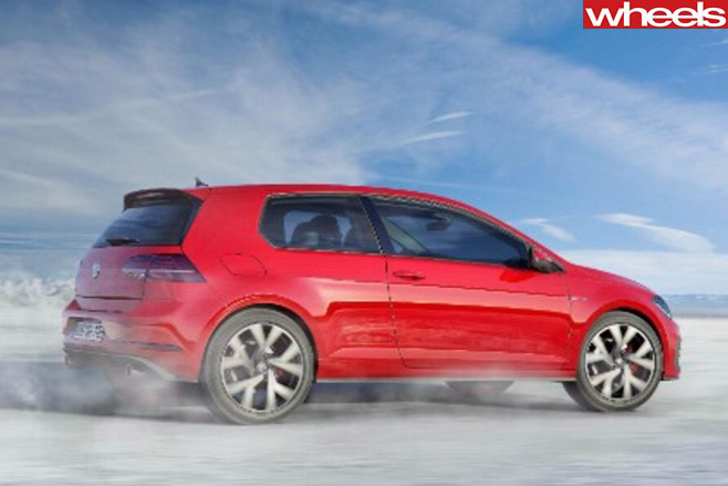 Volkswagen -Golf -side -driving