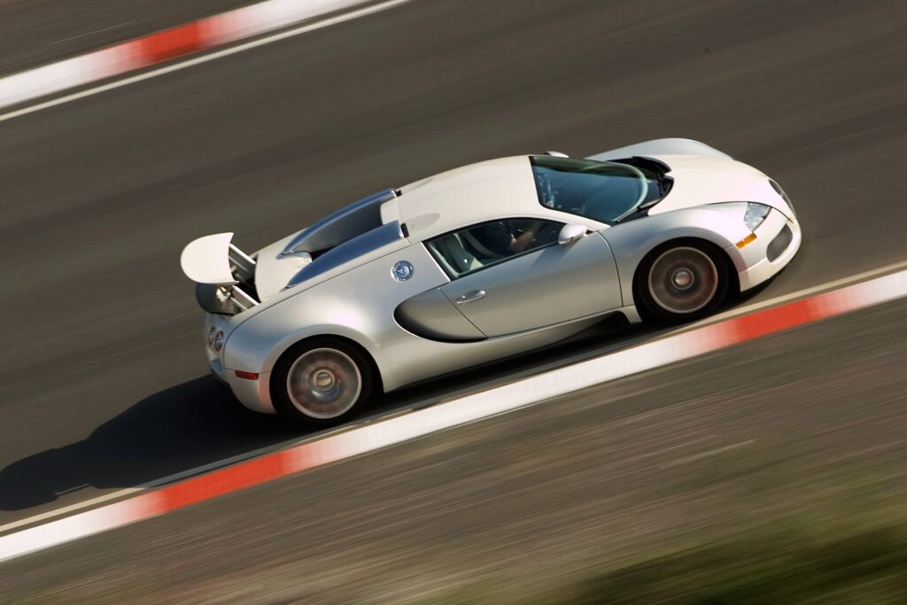 Bugatti Veyron first drive Wheels