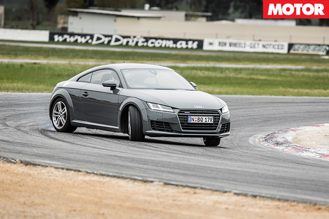 Audi -TT-cornering