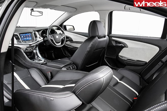 HOLDEN-CALAIS-interior