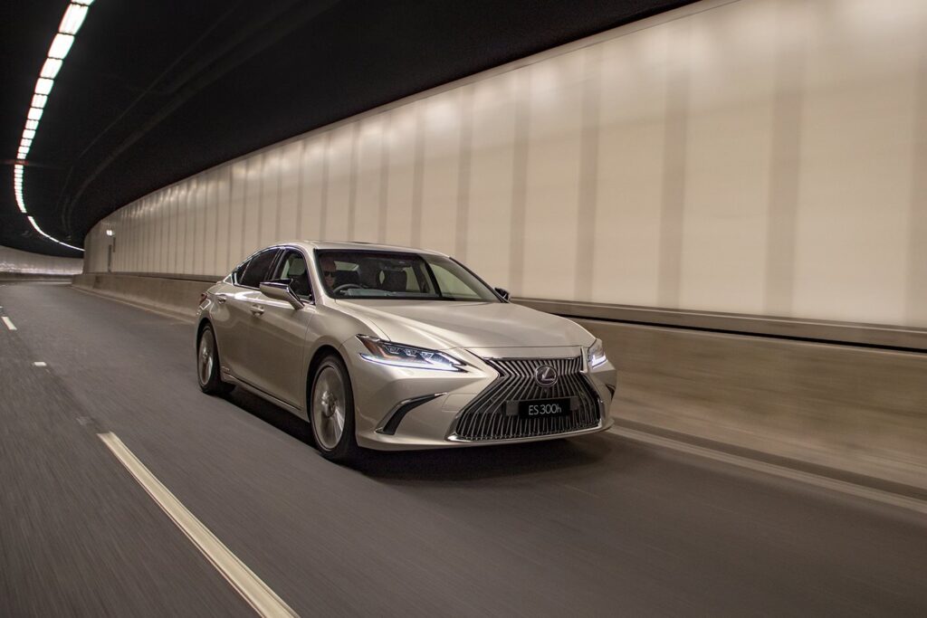 Lexus ES 300h Sports Luxury