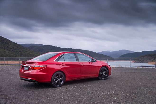 H 658_hr _15Camry _12