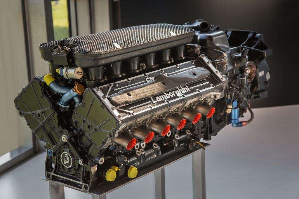Lamborghini LE3512 engine