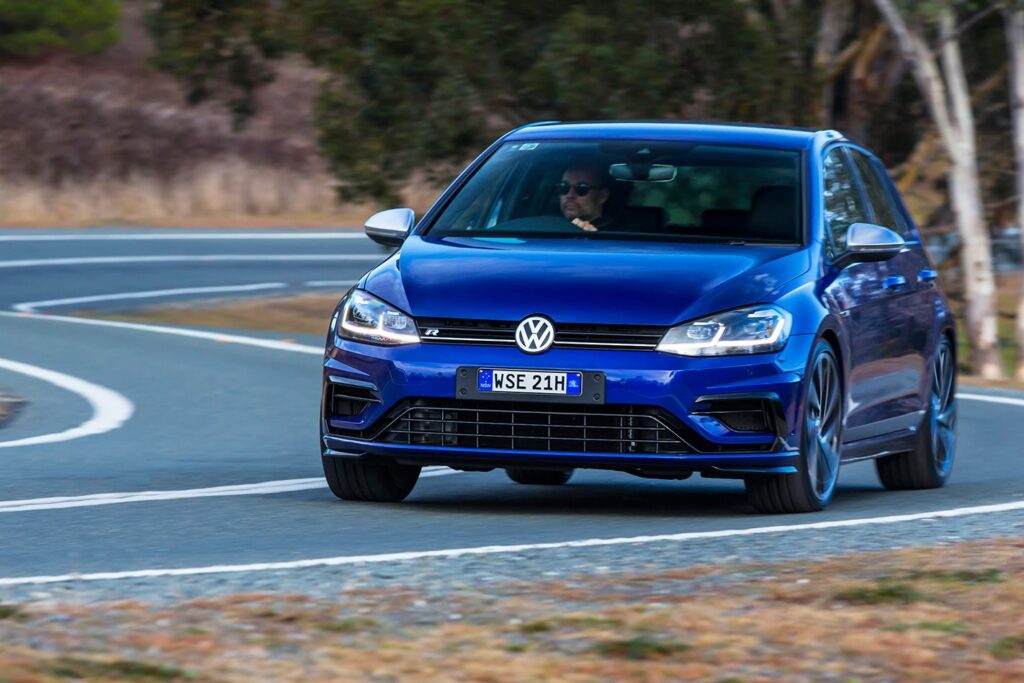 2017 Volkswagen Golf R 7.5