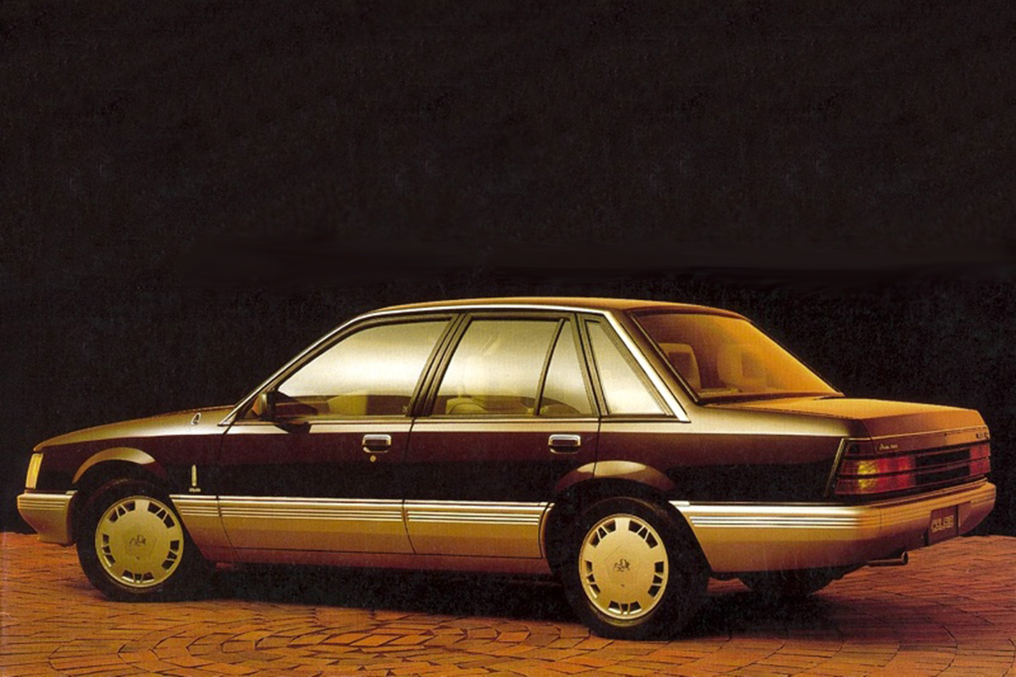 Holden VK Calais