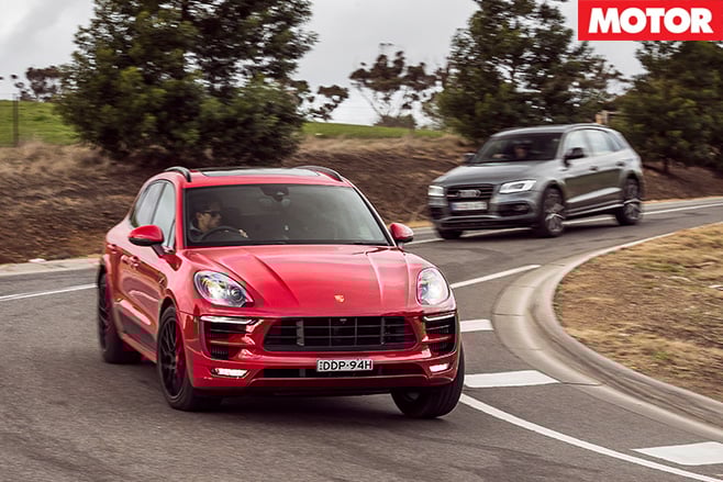 Audi SQ5 Plus vs Porsche Macan GTS racing