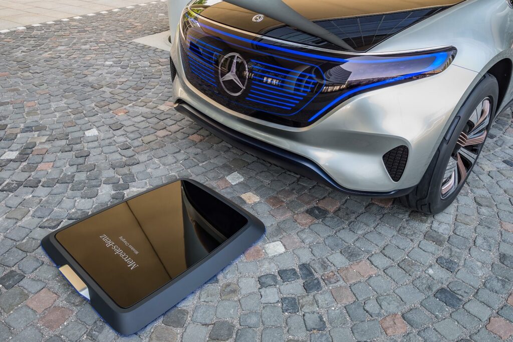 Mercedes-Benz inductive charging