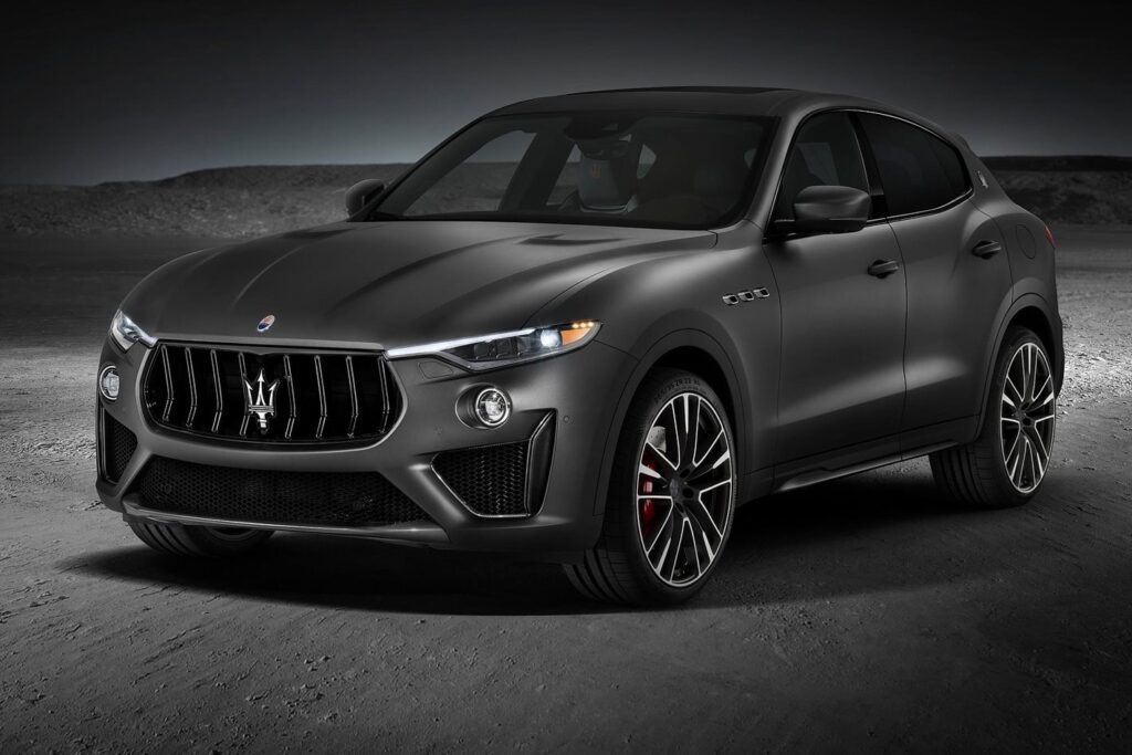 New York motor show Maserati Levante Trofeo fires up
