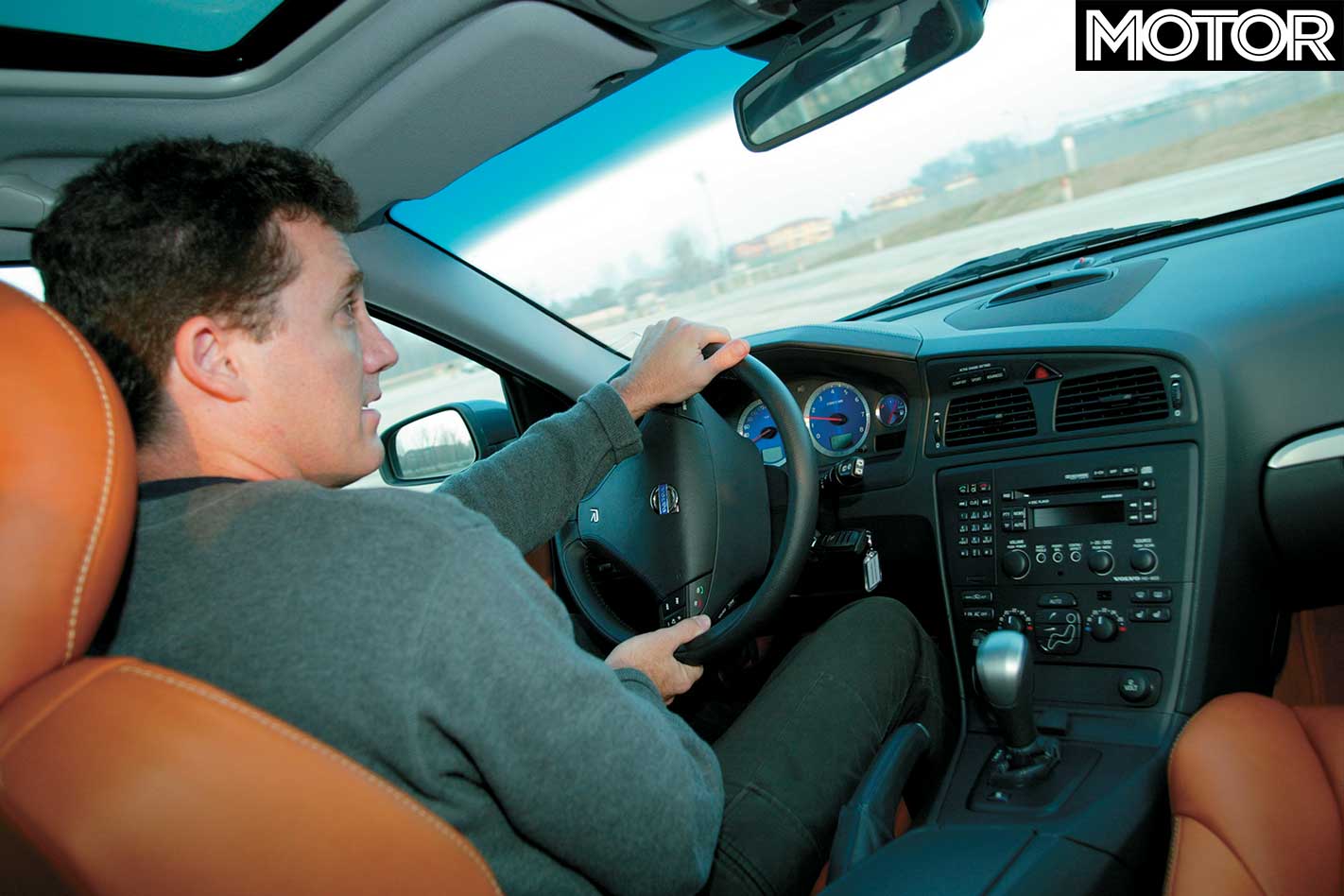 2003 Volvo S60 R driving position