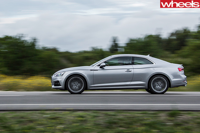 Audi -A5-side