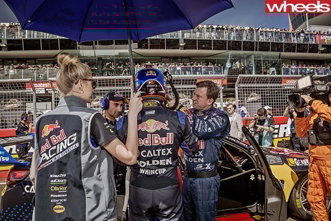 Jamie -Whincup -racing -Bathurst