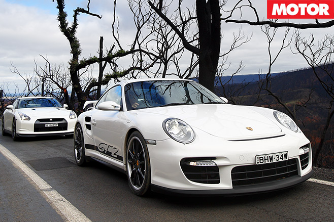 Nissan -GT-R-vs -Porsche -911-GT2-embed -3