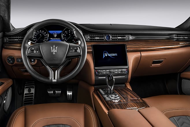 Maserati Quattroporte tan leather interior