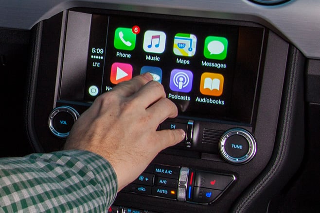 Ford Mustang Apple CarPlay