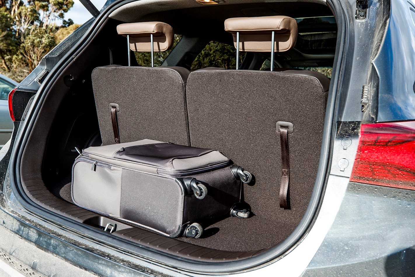 Hyundai Santa Fe third row up