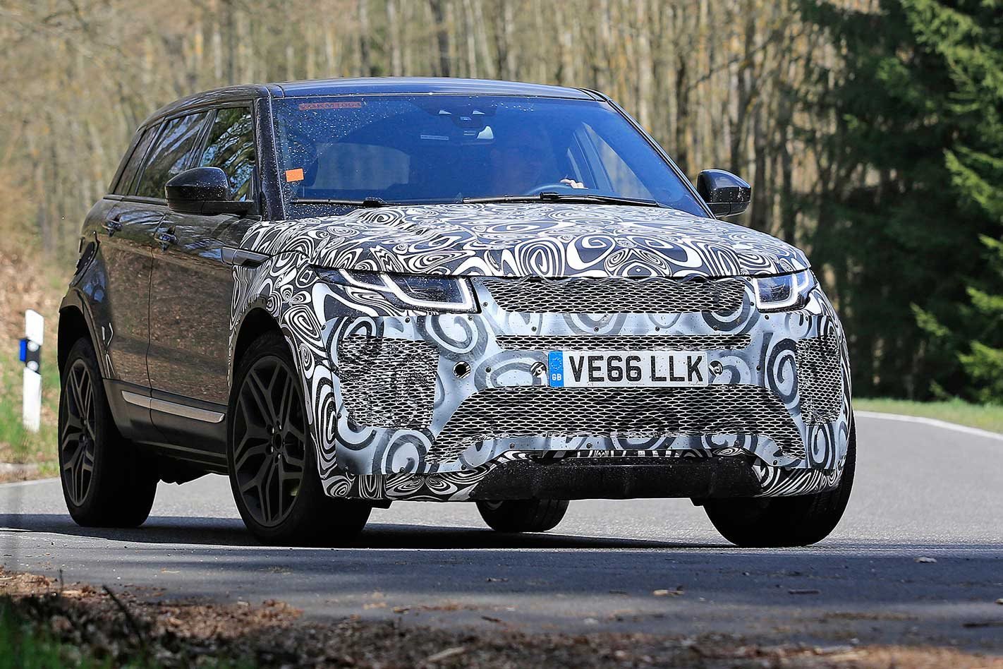 RR Evoque spy pics main