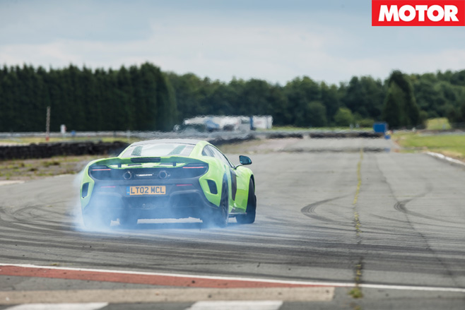 Mc Laren 675LT 5