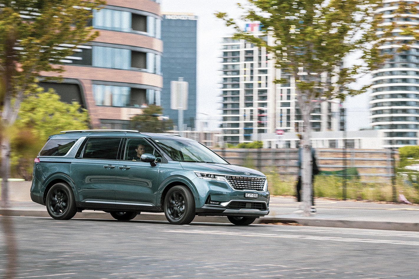2021 Kia Carnival Platinum 3.5L Petrol review