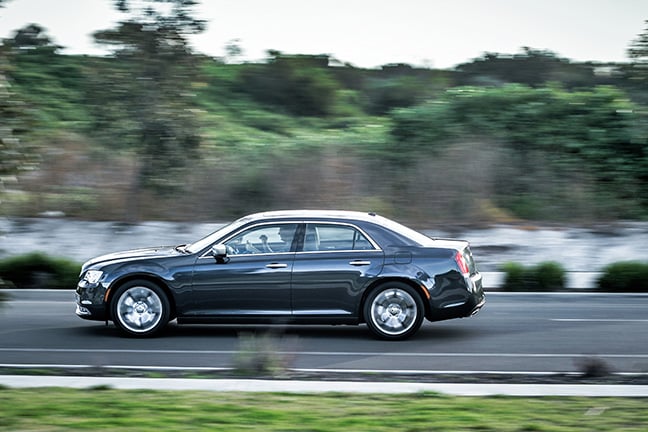 Chrysler -300-7