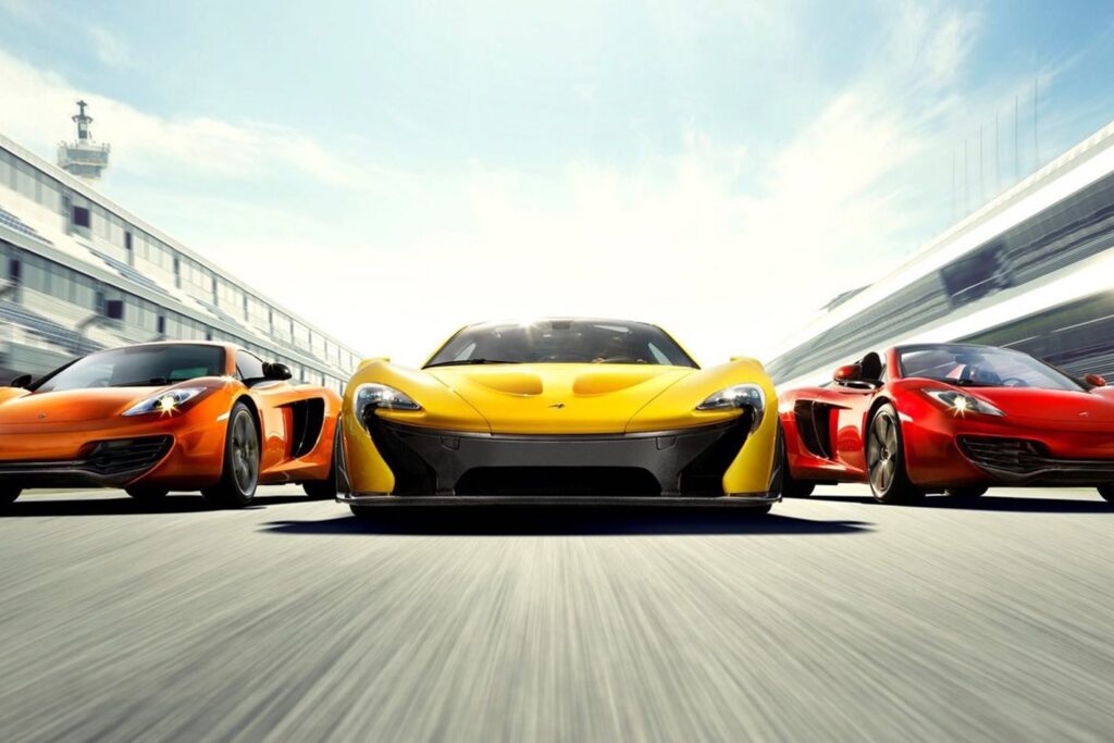 McLaren denies Apple buyout