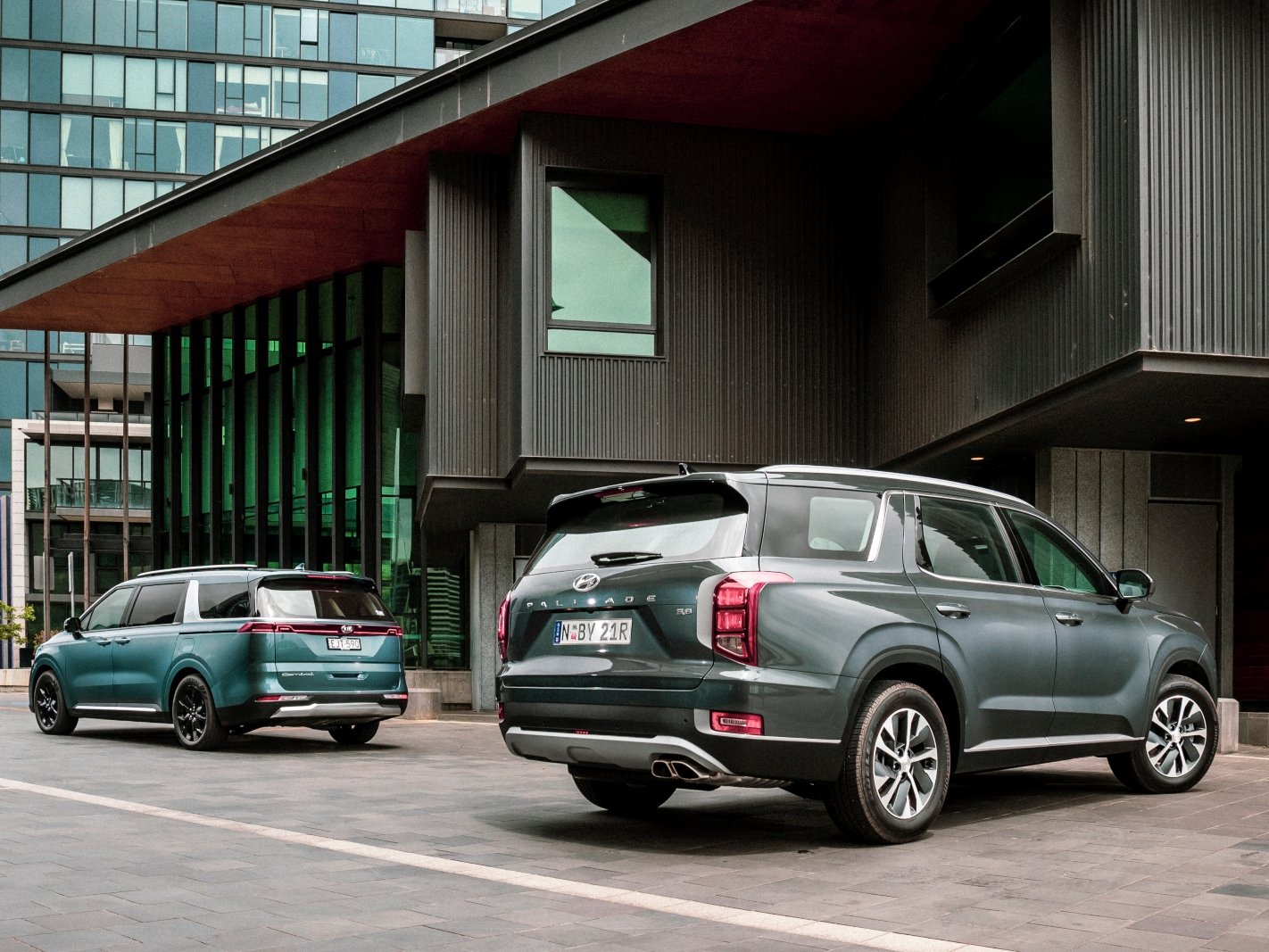 Hyundai Palisade vs Kia Carnival