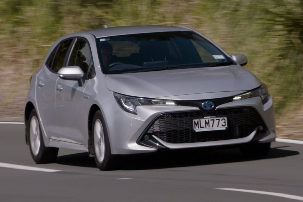 2020 Toyota Corolla SX Hybrid review