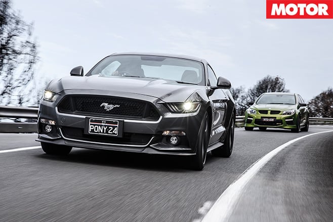 Cars racing eachother