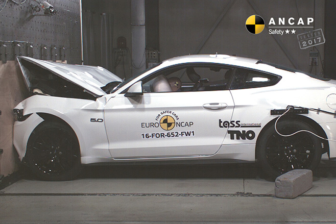 2017-Ford -Mustang -ANCAP-crash -side