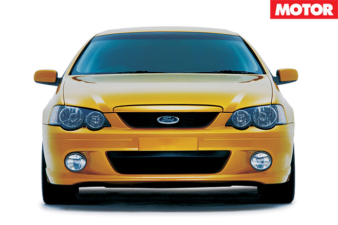 Ford AU Falcon XR8 front bumper -lights