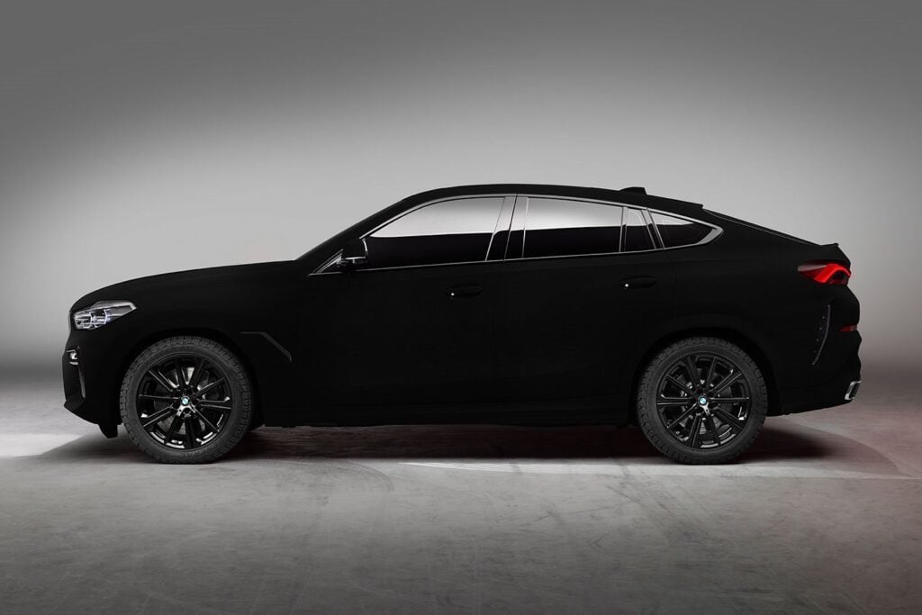 BMW ultra black 2019