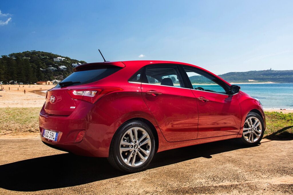 VFACTS new vehicles sales report March 2016