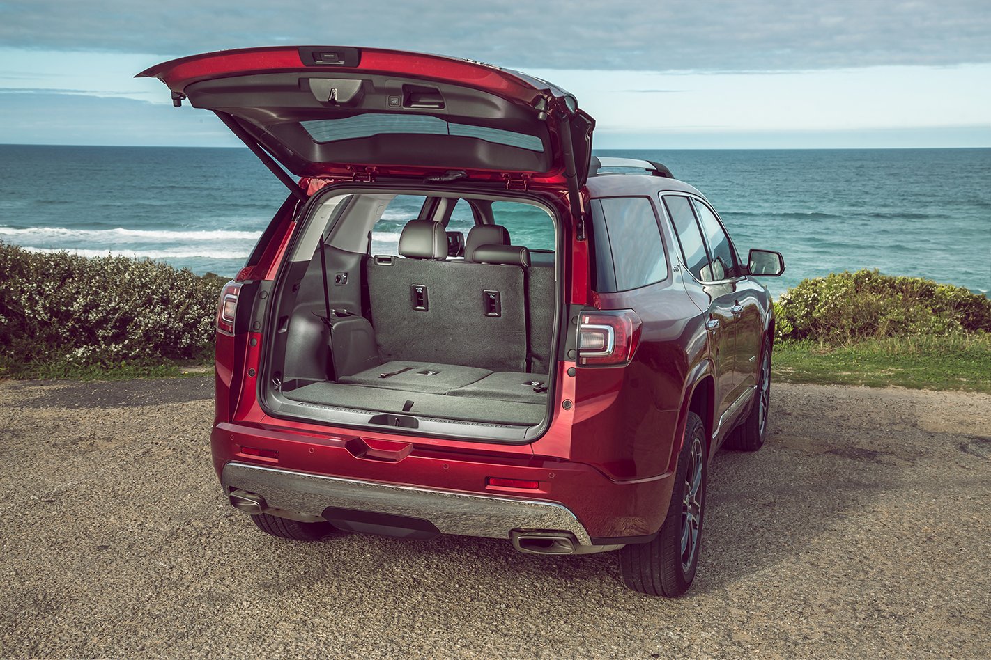 Holden Acadia boot