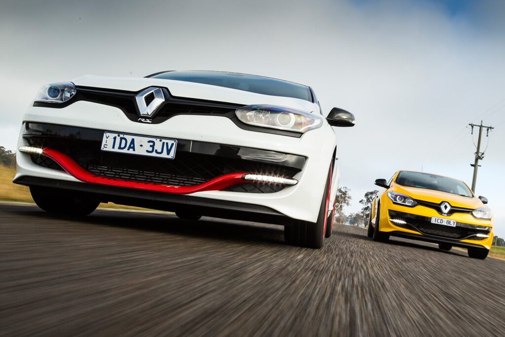 Renault Megane RS265 vs RS275 Trophy-R