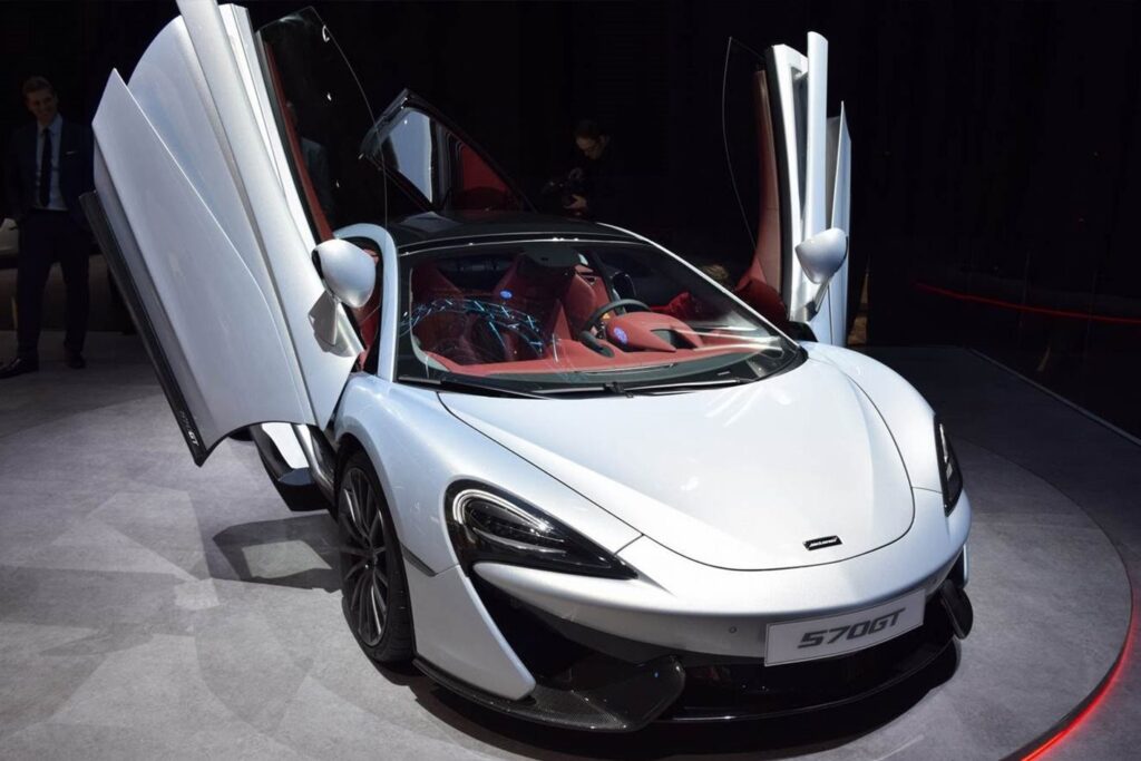2016 McLaren 570GT