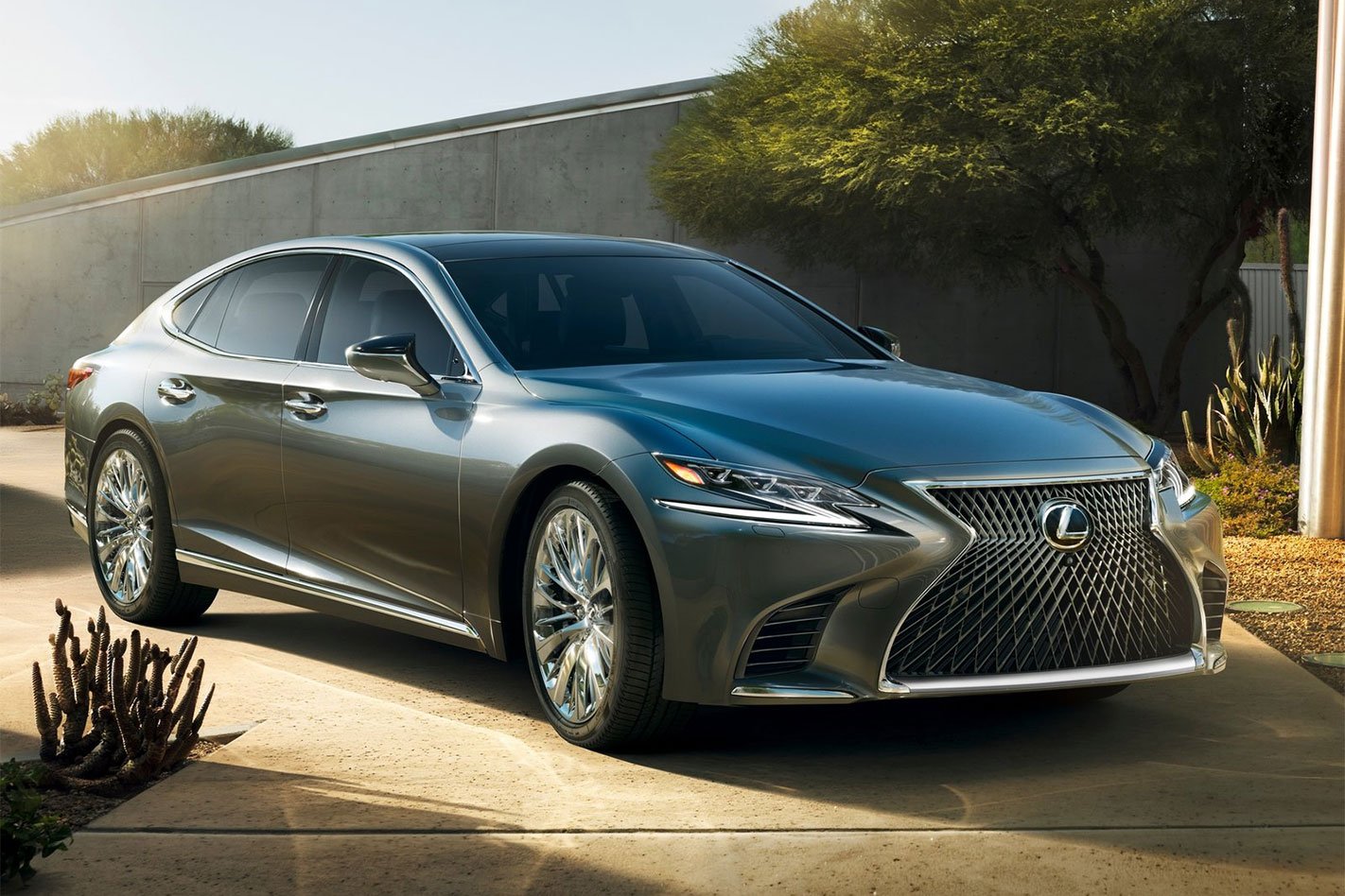 2018 Lexus LS500 front