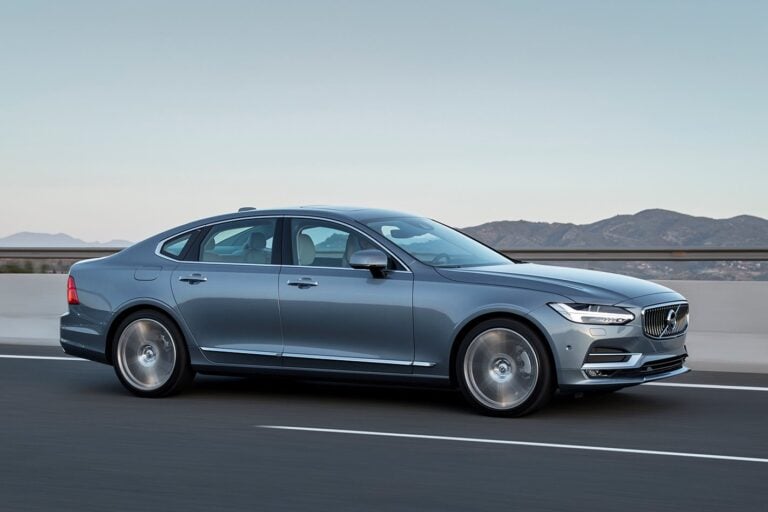 Volvo S90 side