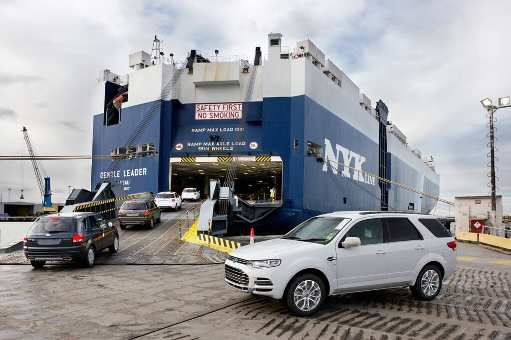 Ford Territorys board boat to Thailand