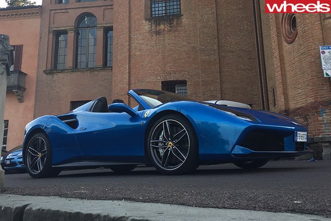 Ferrari -488-Spider -side -roof -down