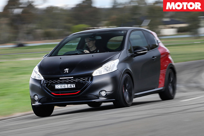 Peugeot 208 GTi 30th driving