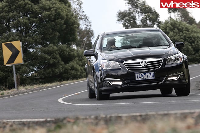 HOLDEN-CALAIS-front