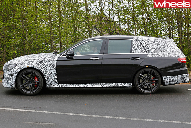 Mercedes -Benz -E-Class -side