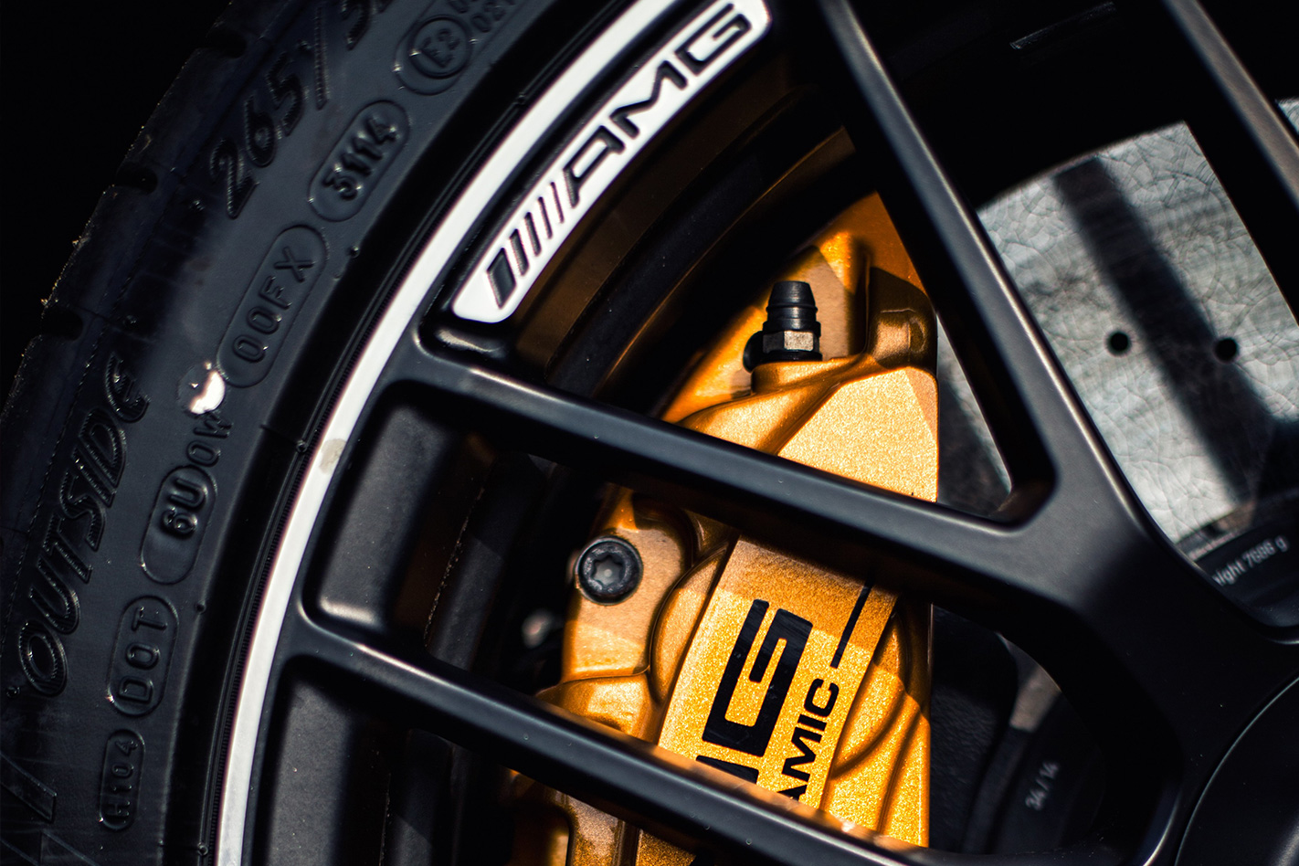 2017-Mercedes-AMG-GT-S-wheel.jpg