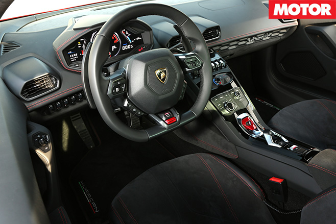 Lamborghini Huracán interior